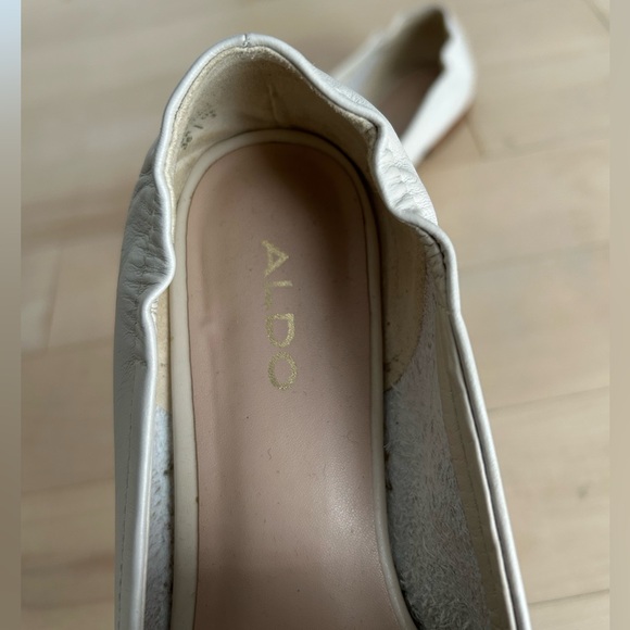 Beige Aldo Flats Size US 6 - Picture 2 of 3
